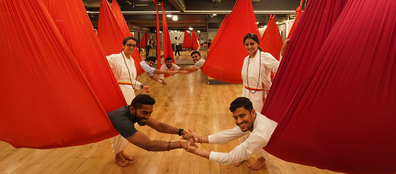 SRMD Yoga Aerial Ashram Banner